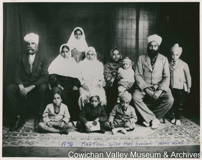 [Image of Meetow Singh, Prabh Kaur Doman, and a group of others posing for a group photo]