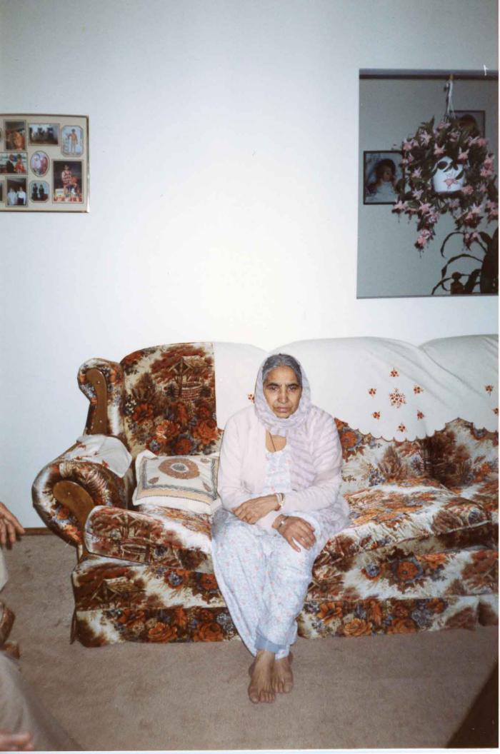 [Photo of Surjit Kaur]