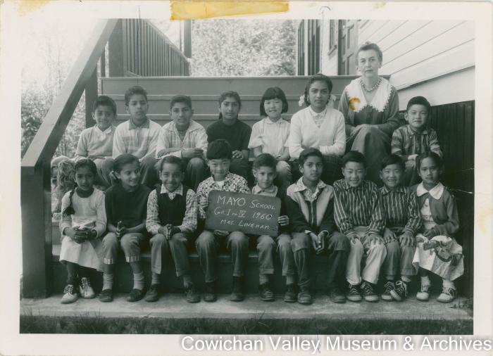 [Class photo for Mrs. Lineham's 1960 class grades one through four]