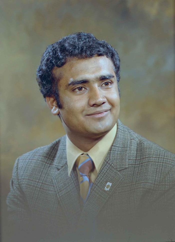 [Portrait of Tejinder Singh Gill]
