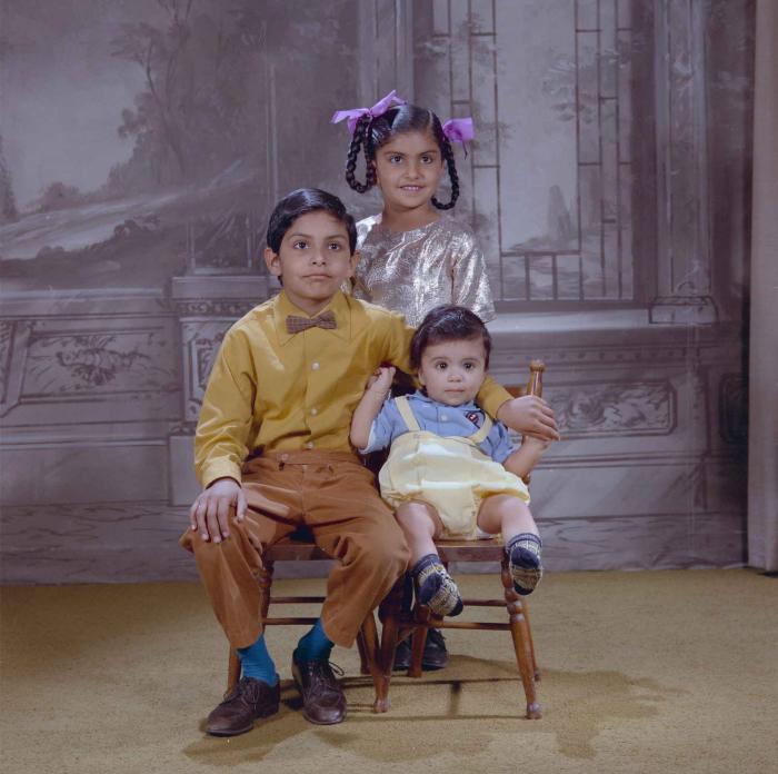 [Group photo of unidentified children]
