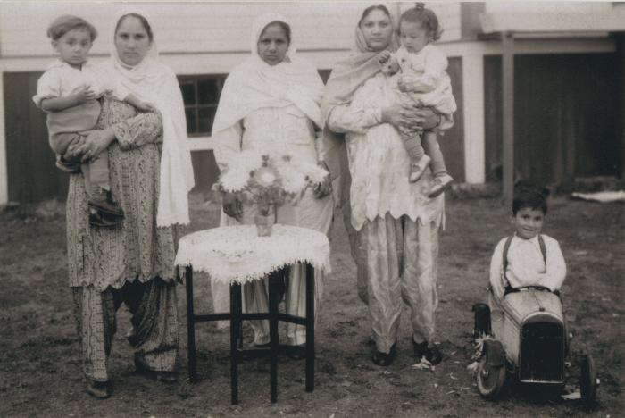 [Photo of Bishan Kaur Mayo, Gurbachan Kaur and Prabh Kaur Doman with their children]