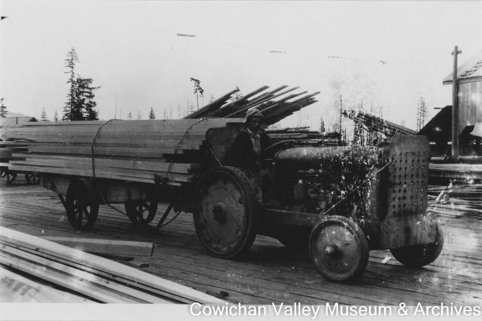 Antique lumber carrier