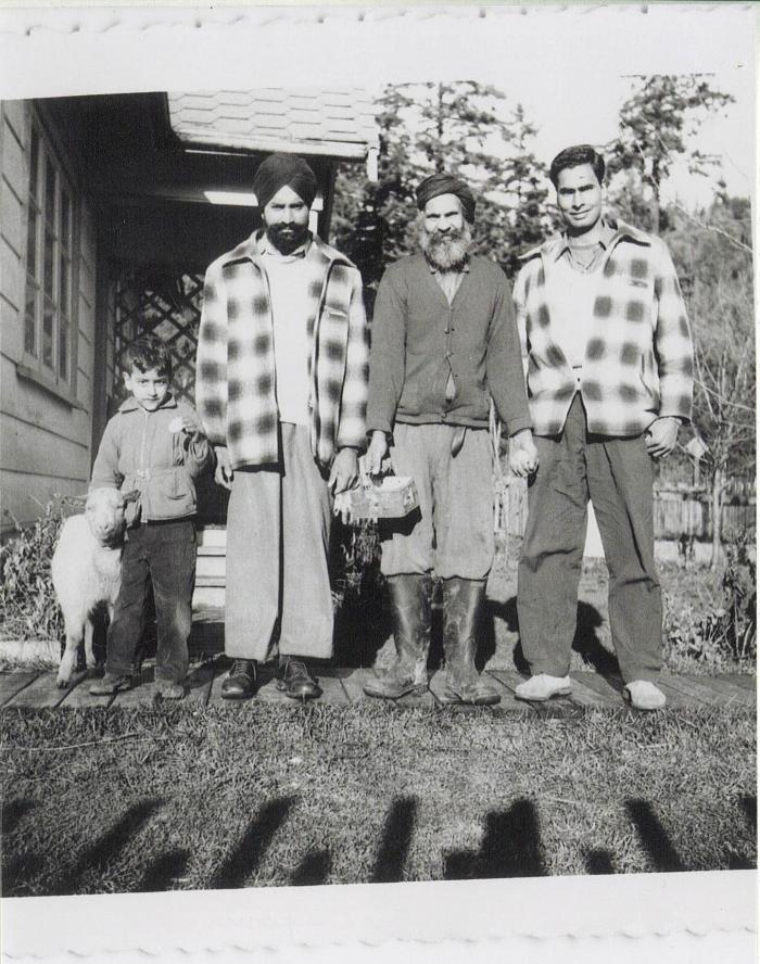 [Group photo taken of Hayer family members]