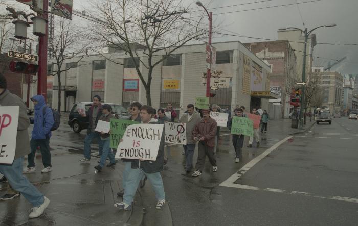 MJM grocery store : store owners protest for protection Mohammed Azghar clerk