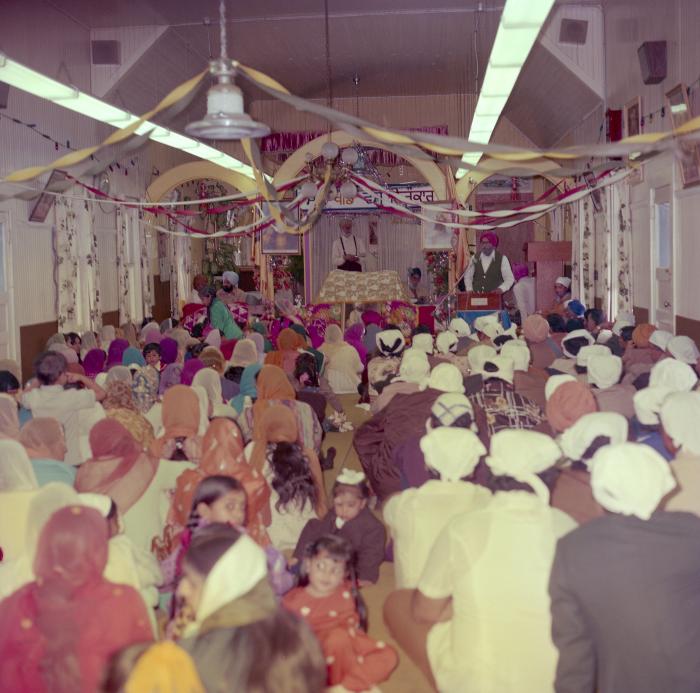[Photo of the inside of the Gurdwara]