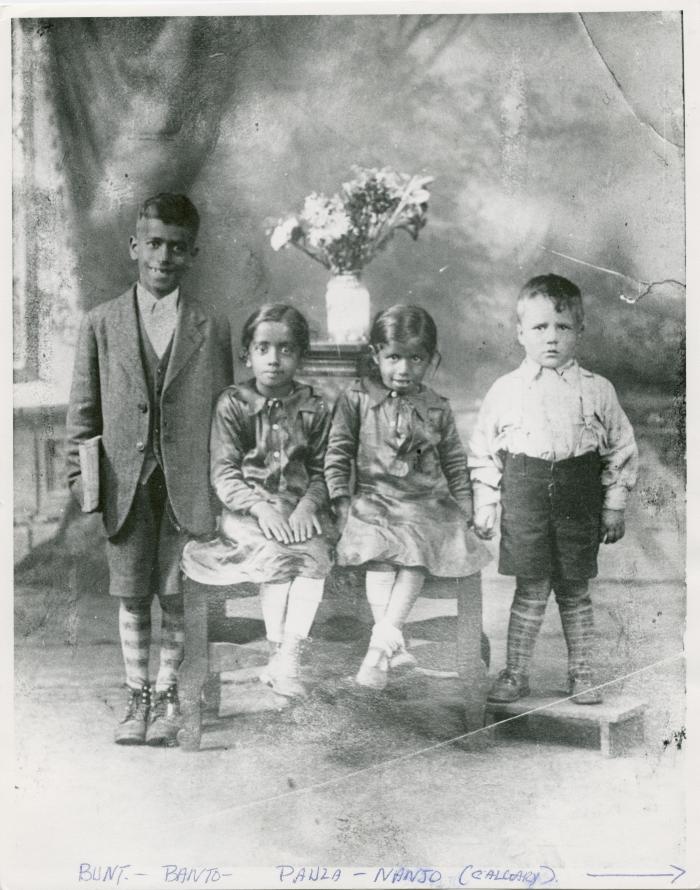 [Group photo of Bunt, Banto, Paula, and Nanjo]