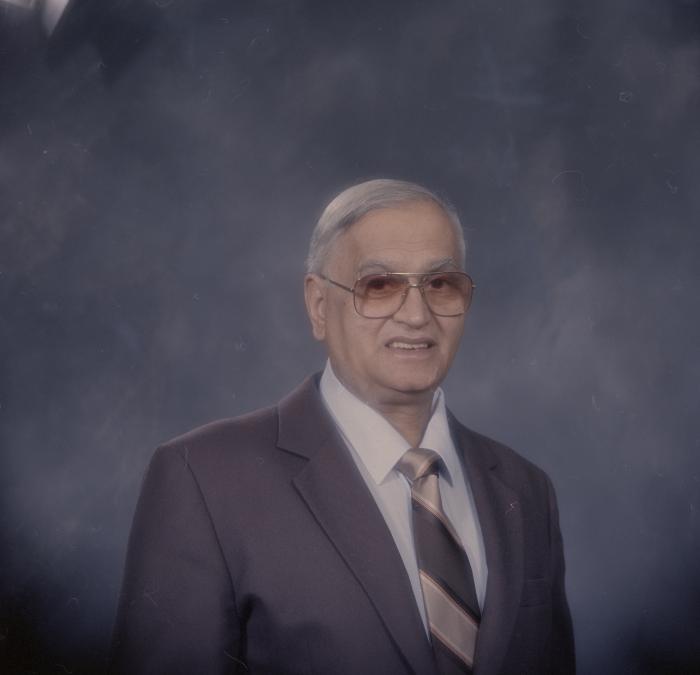 [Portrait of an unidentified man]