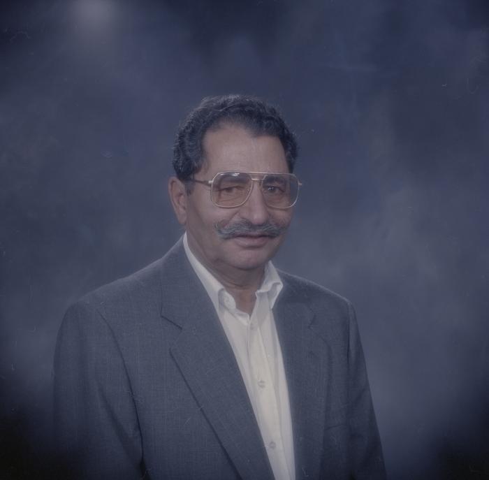 [Portrait of an unidentifed man]