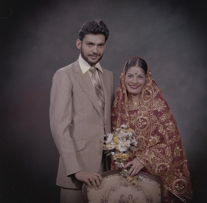 [Group portrait of an unidentified man and an unidentified woman]