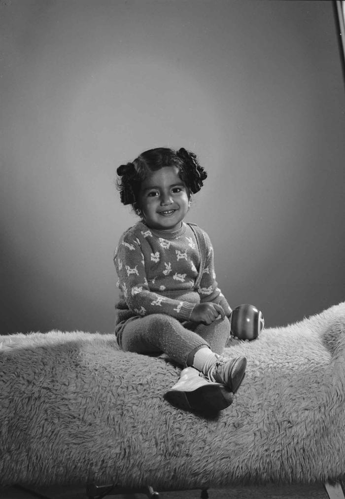 [Portrait of an unidentified  young girl]