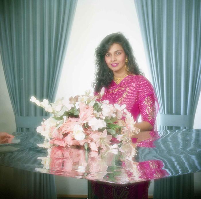 [Portrait of unidentified woman]