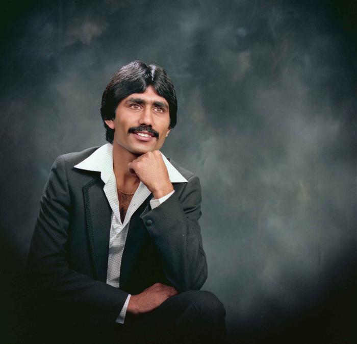 [Portrait of Pavinder Dosanjh]