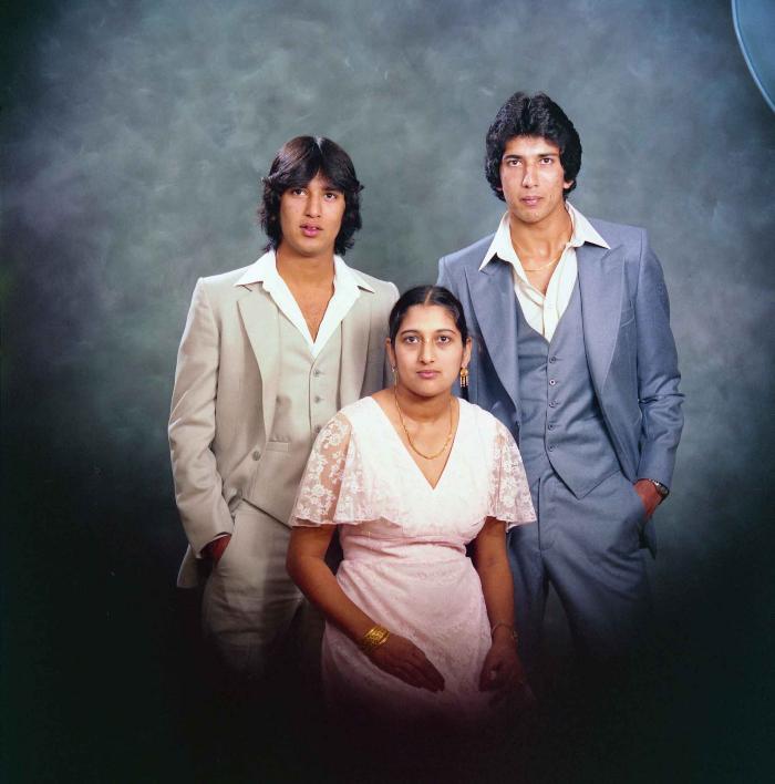[Group photo of Gurnail Brar with his family]