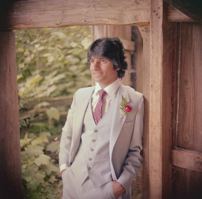 [Photo of Mahlan Gill]