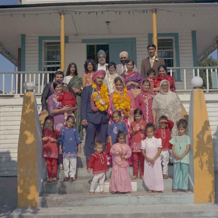 [Group photo of Sunkinder Gill with partner and family members]