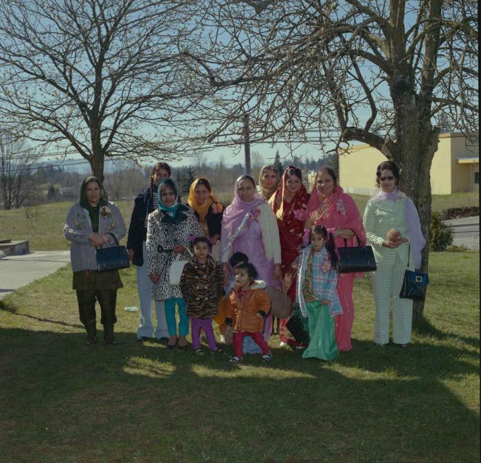 [Group photo of Gurnek Rai and Rarsini Bassi's family members]