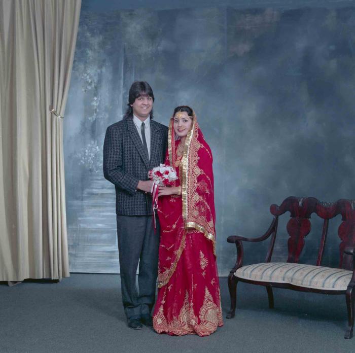 [Photo of Chani Kondolay with an unidentified woman]