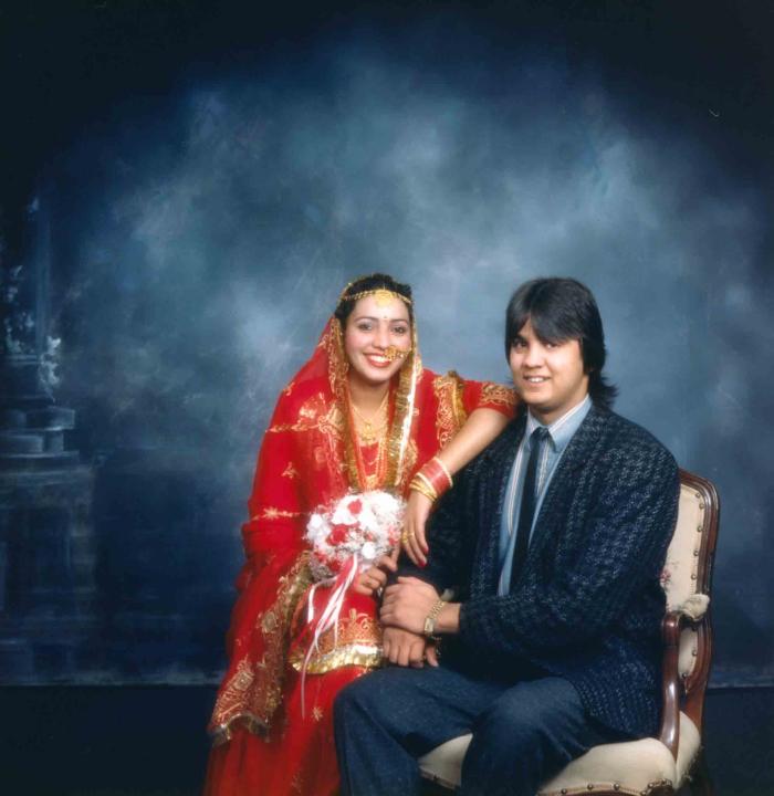 [Photo of Chani Kondolay with an unidentified woman]
