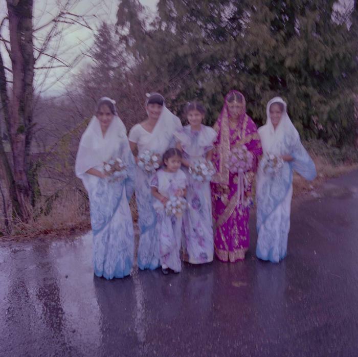 [Photo of Balbu Sunner and her bridesmaids]
