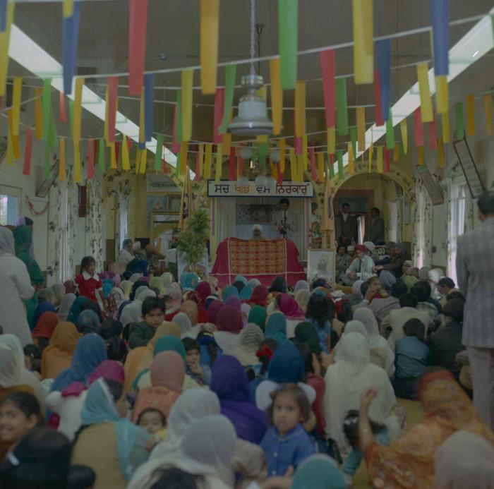 [Photo of Sri Guru Granth Sahib]